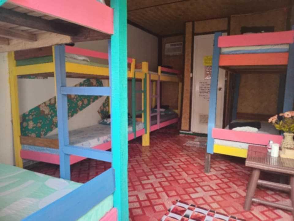 Sun Valley Hostel El Nido Exterior photo